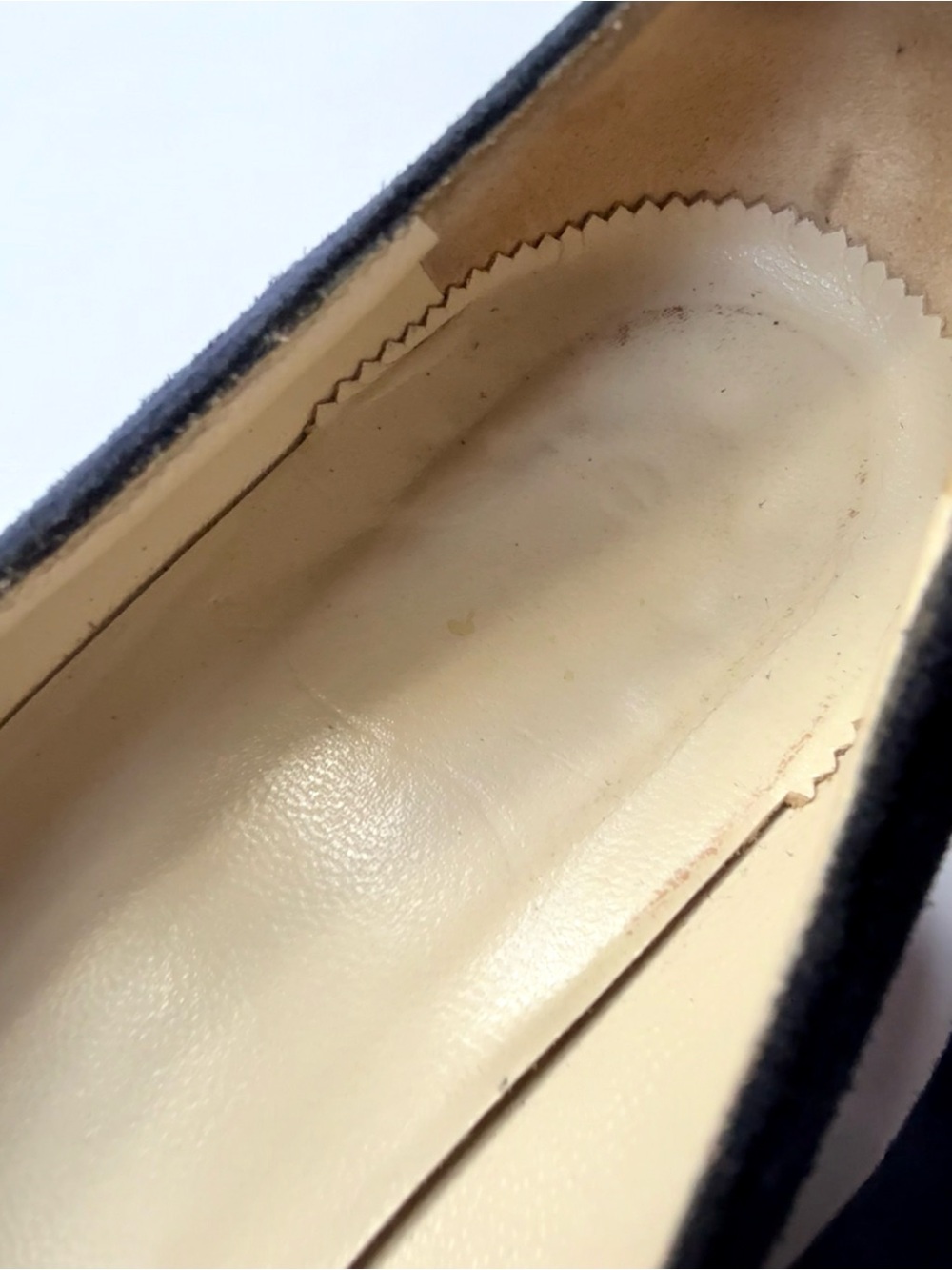 Christian Louboutin Vintage Classic Navy Suede Low Block Heel Pumps 37 - Picture 11 of 13